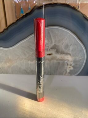 Revlon Matte Lip Crayon - Bold Red